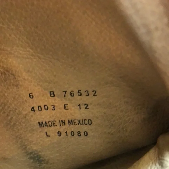 Vintage Frye brown leather boots. Women’s size 6 - Picture 11 of 11